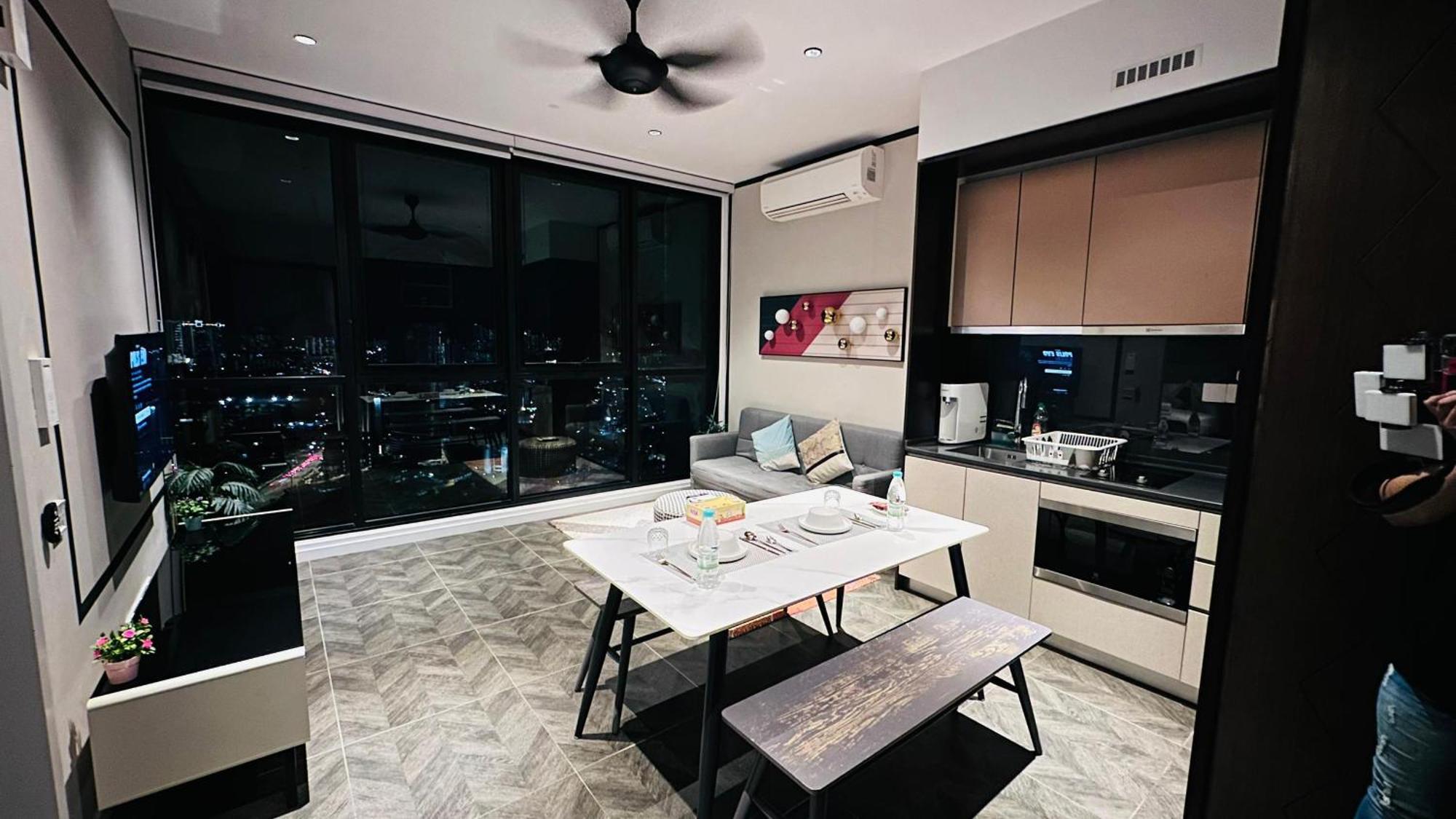 Apartment Scarletz Klcc By Luxe